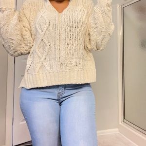 Oversized medium crop hoodie sweater
